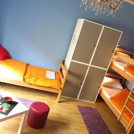 Traveler'S Hostel & Apartments Belgrad Oda fotoğraf