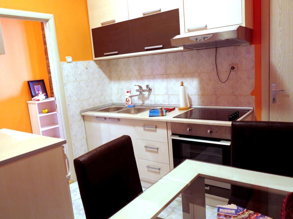 Traveler'S Hostel & Apartments Belgrad Oda fotoğraf