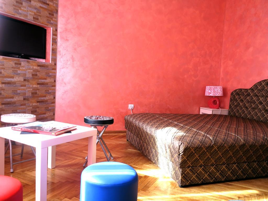 Traveler'S Hostel & Apartments Belgrad Oda fotoğraf
