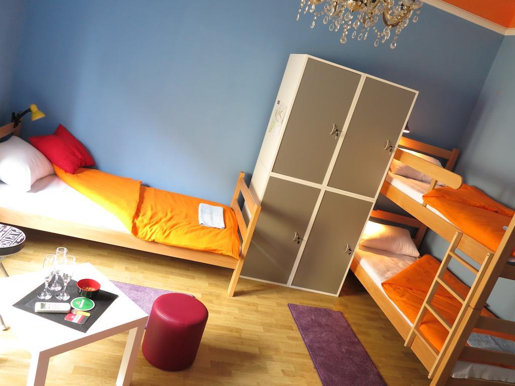 Traveler'S Hostel & Apartments Belgrad Oda fotoğraf