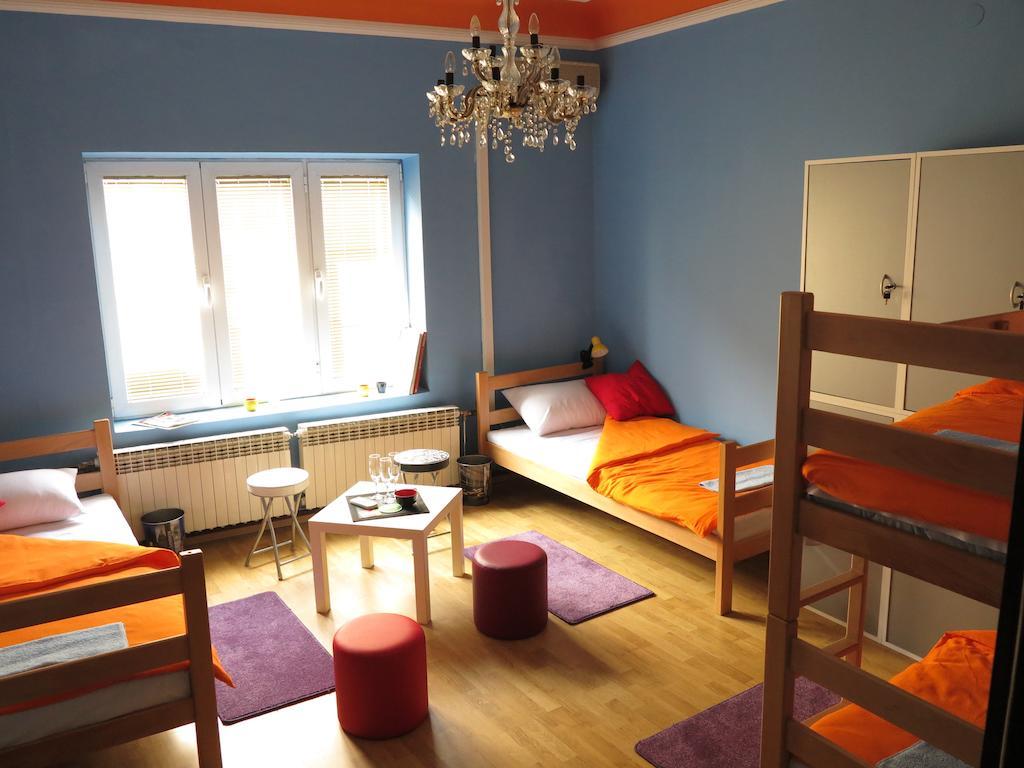 Traveler'S Hostel & Apartments Belgrad Oda fotoğraf
